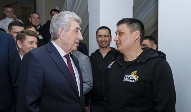 Евгений Солнцев впервые отчитался перед депутатами Заксобрания